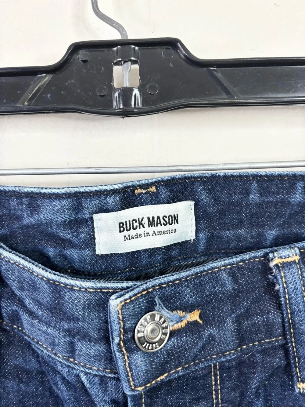 Buck Mason raw selvedge slim maverick jeans size 33x28 men’s cotton